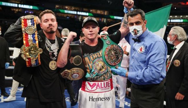 Canelo Álvarez da el primer paso hacia su meta de ganarlo todo